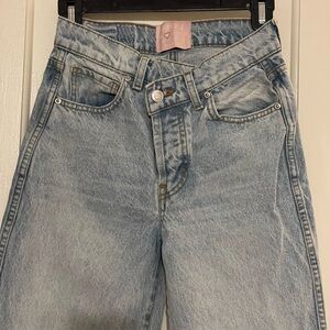 Revice crossover waistband jeans